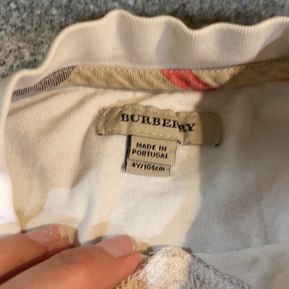 Burberry - Picture 3 of 4